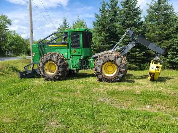 John Deere 648L