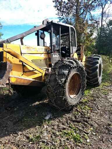 John Deere 640