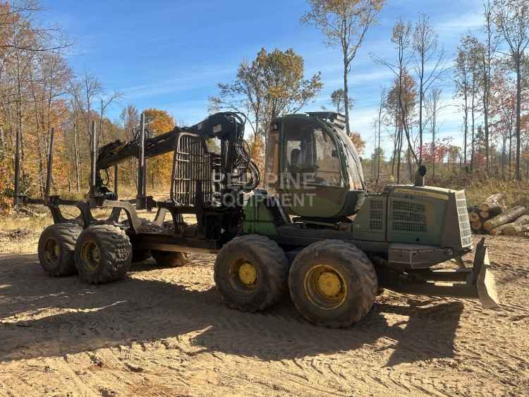 John Deere 1210E