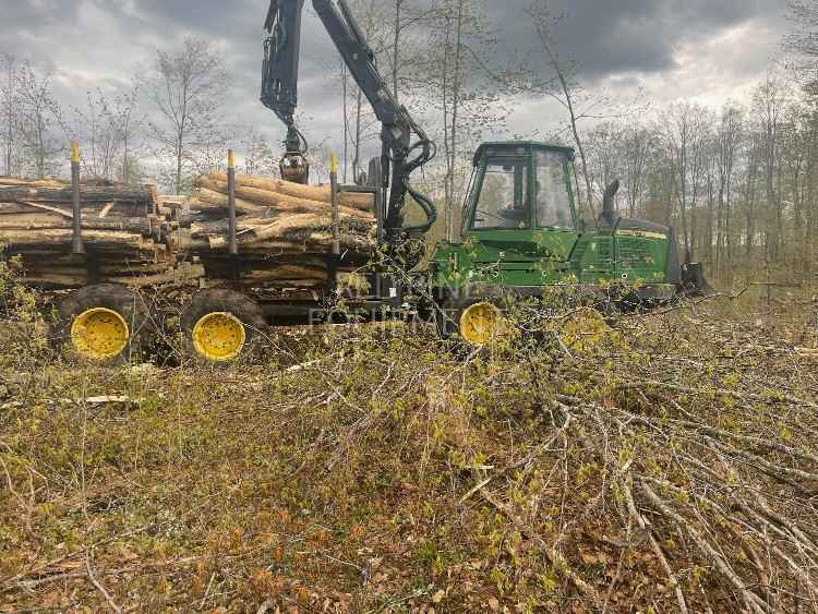 John Deere 1110E 