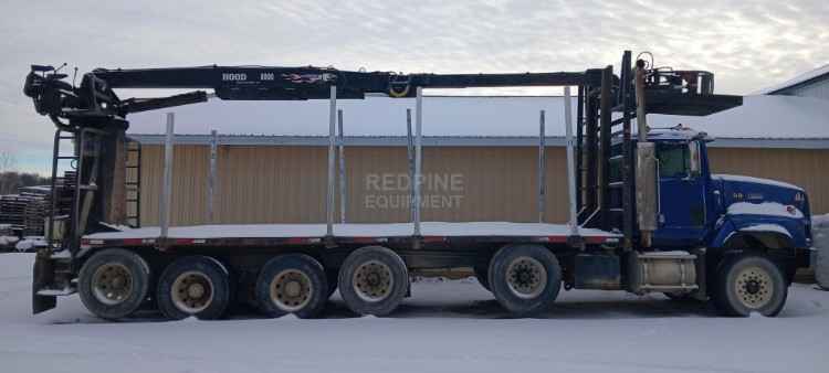 International 5000 Log Truck