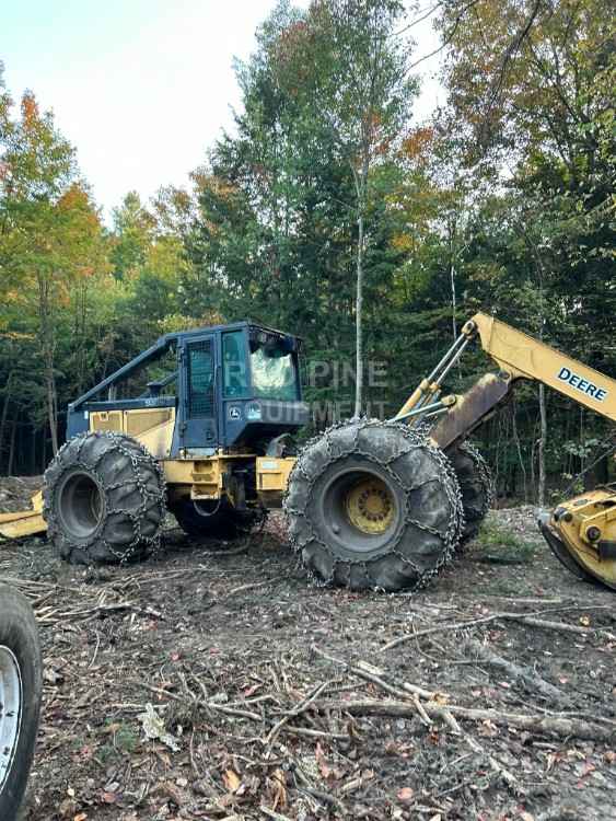 John Deere 748GIII