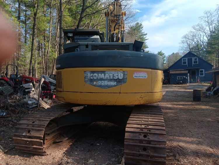 Komatsu 228 LC-7 with Log Max 7000XT